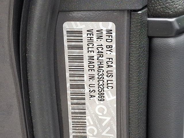 new 2025 Jeep Grand Cherokee car, priced at $46,730