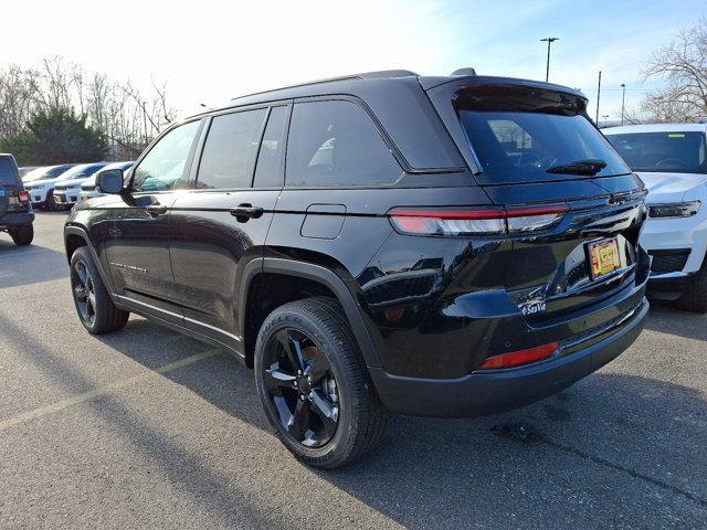 new 2024 Jeep Grand Cherokee car, priced at $46,175