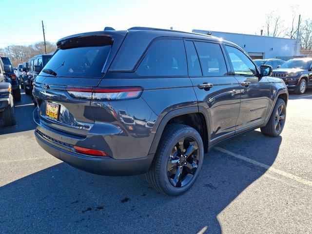 new 2025 Jeep Grand Cherokee car, priced at $52,535