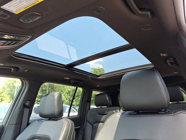 new 2025 Jeep Grand Cherokee car, priced at $52,140
