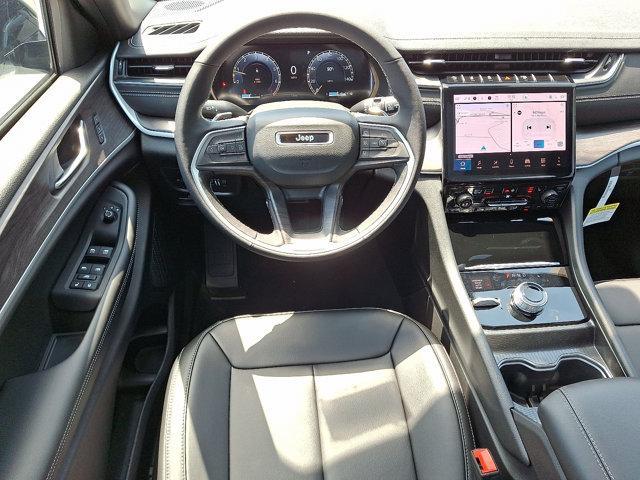 new 2025 Jeep Grand Cherokee car, priced at $52,140
