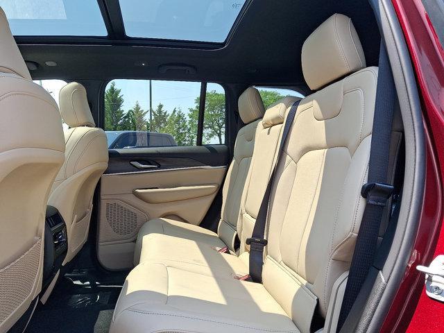 new 2025 Jeep Grand Cherokee car, priced at $50,010