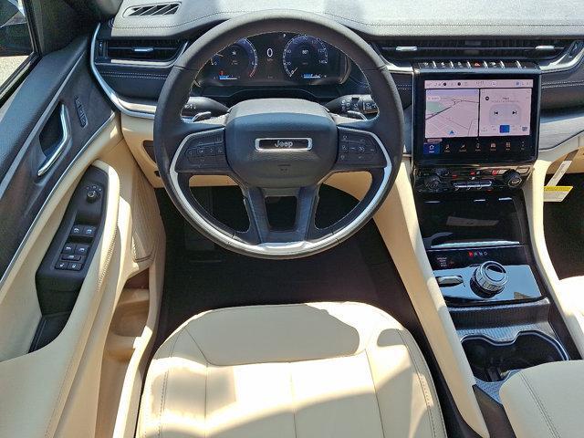 new 2025 Jeep Grand Cherokee car, priced at $50,010