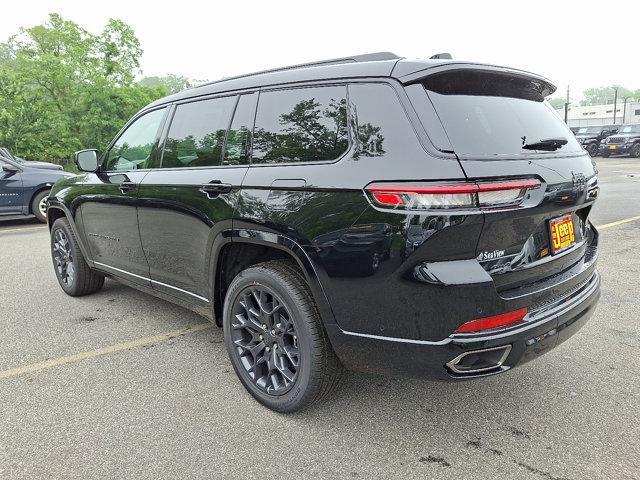 new 2025 Jeep Grand Cherokee L car, priced at $70,560