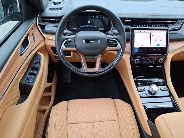 new 2025 Jeep Grand Cherokee L car, priced at $70,560