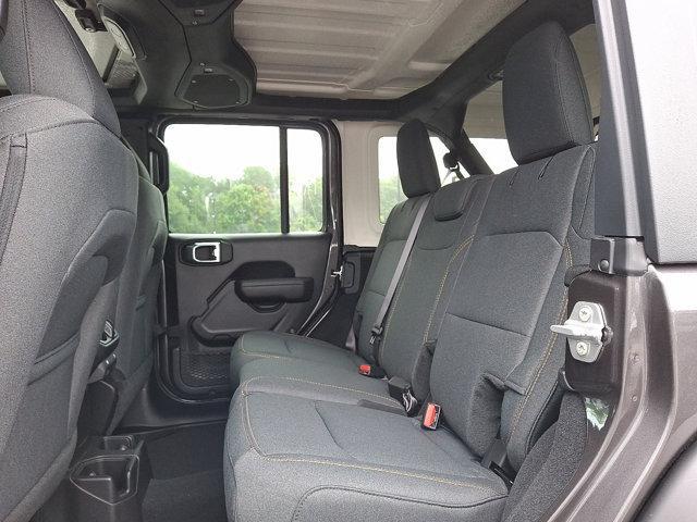 new 2025 Jeep Wrangler car, priced at $48,075