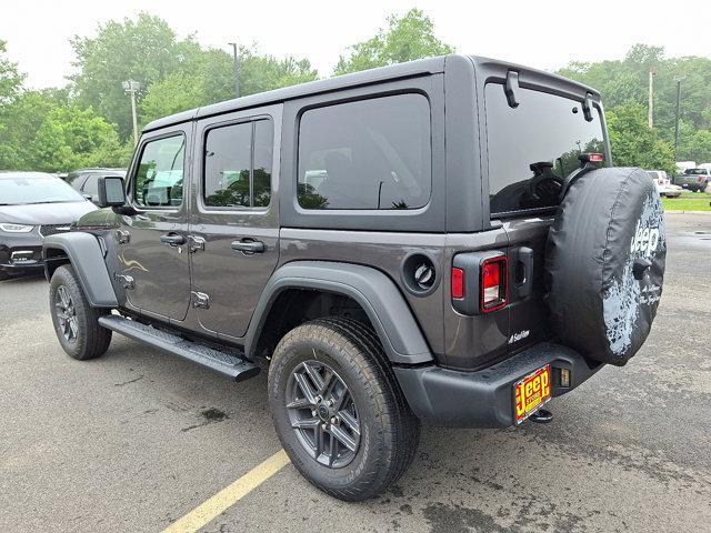 new 2025 Jeep Wrangler car, priced at $48,075
