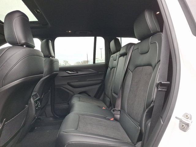 new 2025 Jeep Grand Cherokee car, priced at $45,935