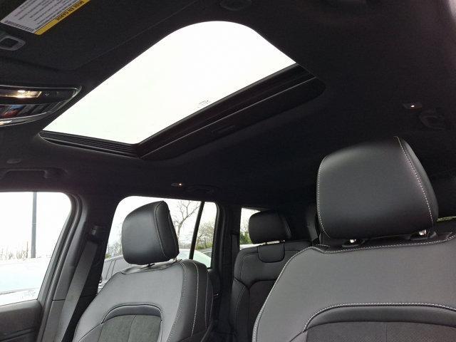 new 2025 Jeep Grand Cherokee car, priced at $45,935