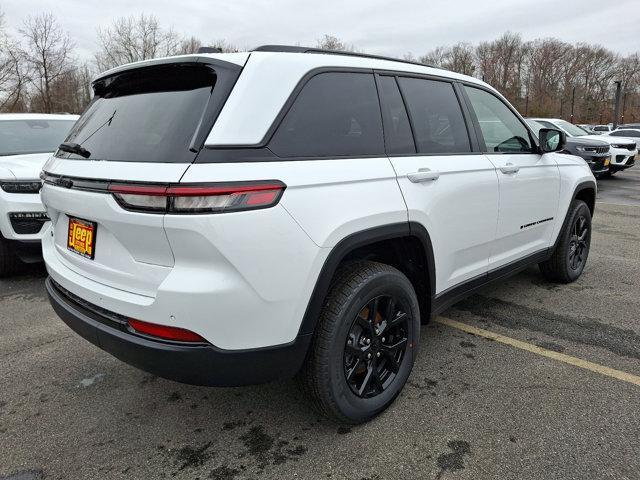 new 2025 Jeep Grand Cherokee car, priced at $45,935