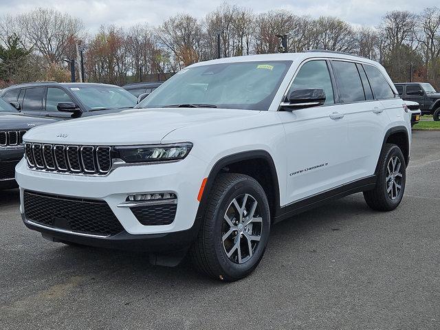 new 2025 Jeep Grand Cherokee car, priced at $50,410