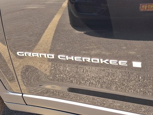 new 2025 Jeep Grand Cherokee car, priced at $47,495