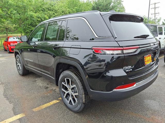 new 2025 Jeep Grand Cherokee car, priced at $50,010