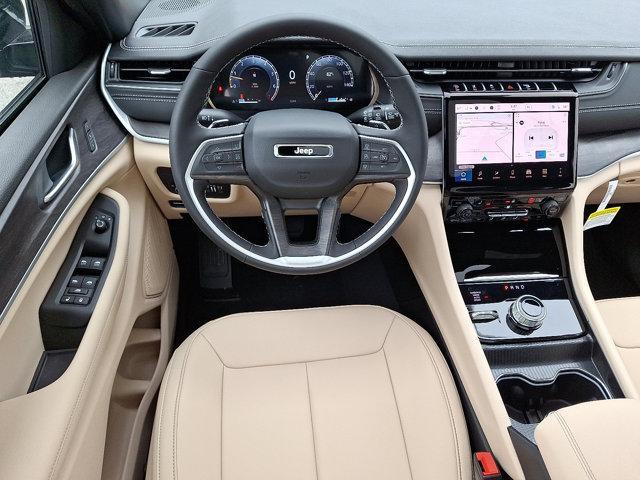 new 2025 Jeep Grand Cherokee car, priced at $50,010
