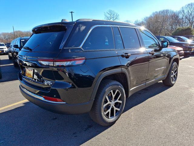 new 2025 Jeep Grand Cherokee car, priced at $49,810