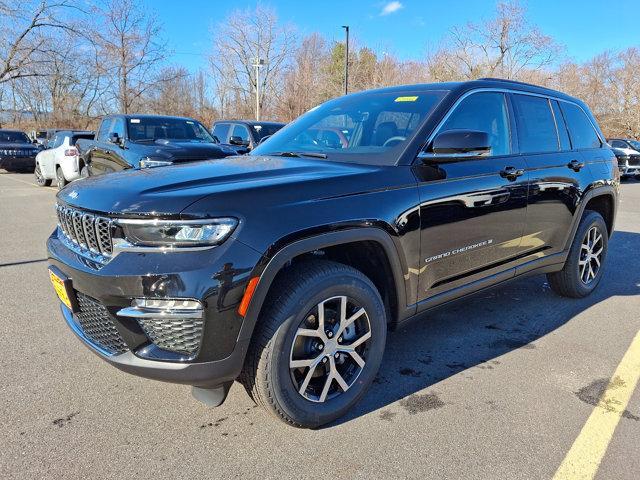 new 2025 Jeep Grand Cherokee car, priced at $49,810