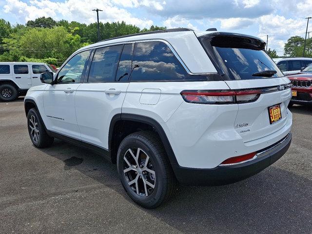 new 2025 Jeep Grand Cherokee car, priced at $49,415