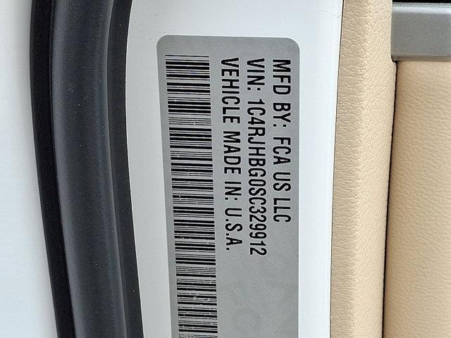 new 2025 Jeep Grand Cherokee car, priced at $49,415
