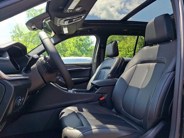new 2025 Jeep Grand Cherokee car, priced at $52,735