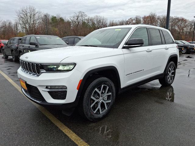 new 2025 Jeep Grand Cherokee car, priced at $46,700