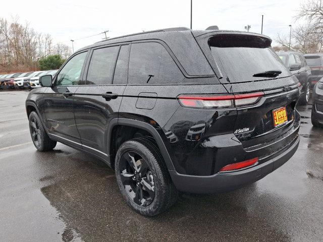 new 2025 Jeep Grand Cherokee car, priced at $48,175