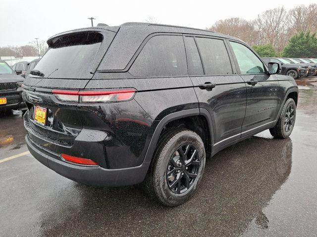 new 2025 Jeep Grand Cherokee car, priced at $46,530