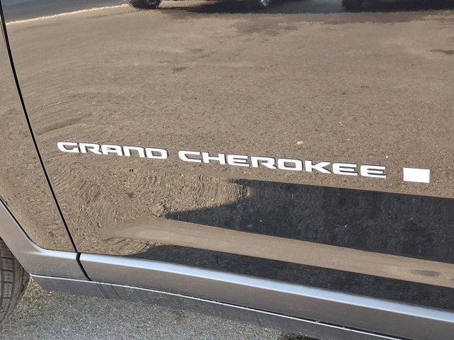 new 2025 Jeep Grand Cherokee car, priced at $49,810