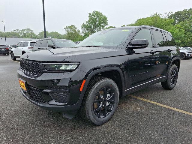 new 2025 Jeep Grand Cherokee car, priced at $46,730