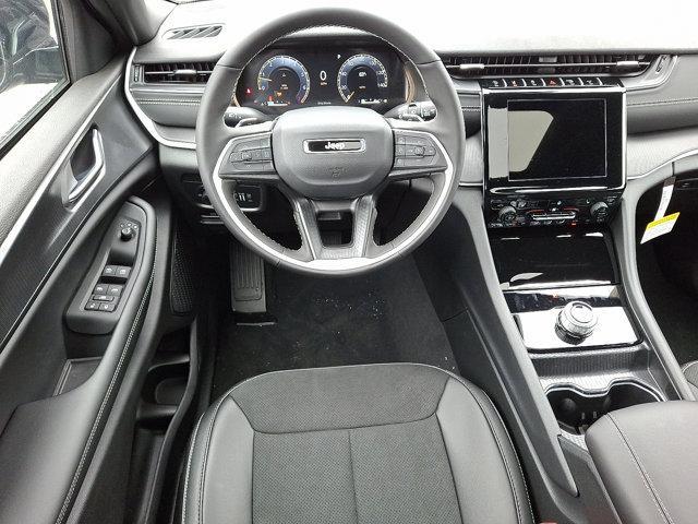 new 2025 Jeep Grand Cherokee car, priced at $46,730