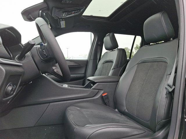 new 2025 Jeep Grand Cherokee car, priced at $46,730