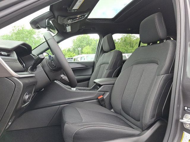 new 2025 Jeep Grand Cherokee car, priced at $44,170