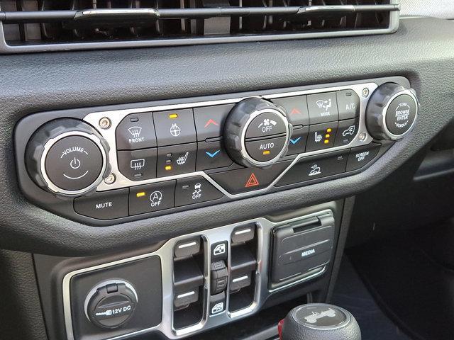 new 2025 Jeep Wrangler car, priced at $52,270