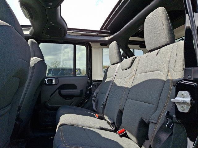 new 2025 Jeep Wrangler car, priced at $52,270