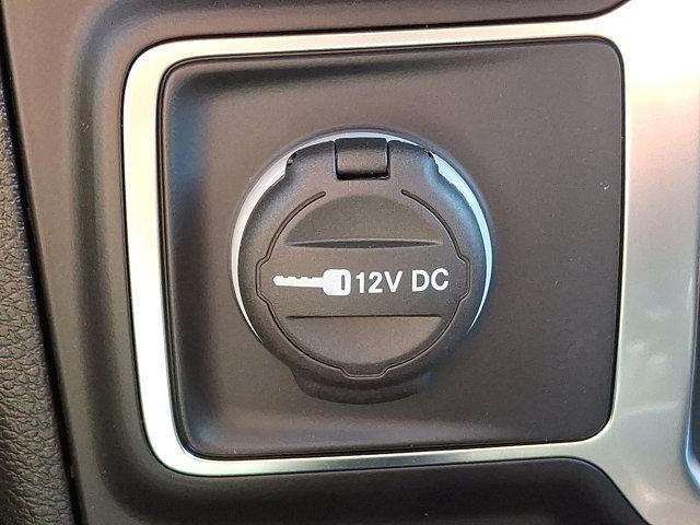 new 2025 Jeep Wrangler car, priced at $40,470