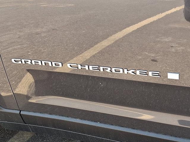 new 2025 Jeep Grand Cherokee car, priced at $50,010
