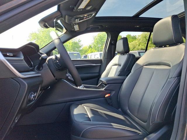 new 2025 Jeep Grand Cherokee car, priced at $50,010