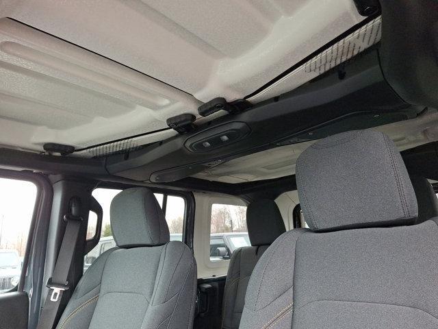 new 2025 Jeep Wrangler car, priced at $52,980