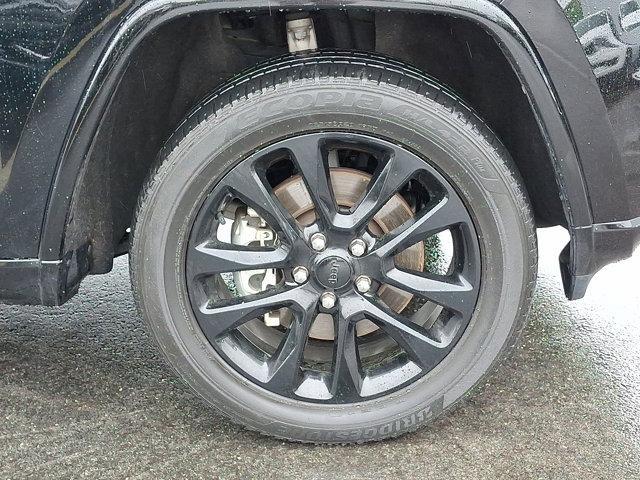 used 2022 Jeep Grand Cherokee car, priced at $31,810