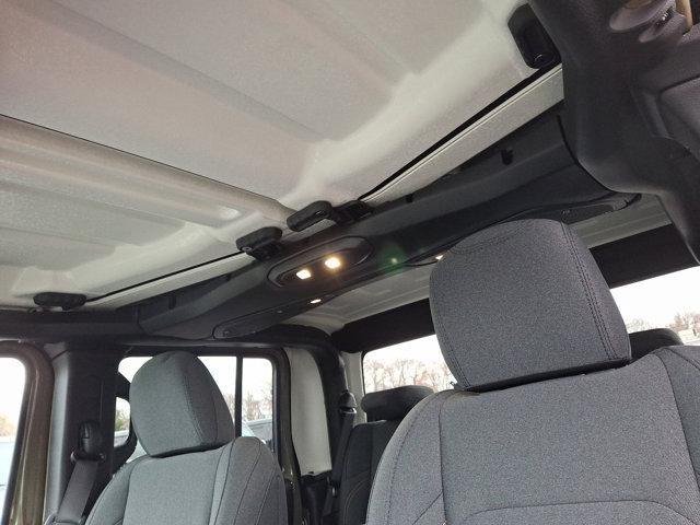 new 2025 Jeep Gladiator car, priced at $47,335