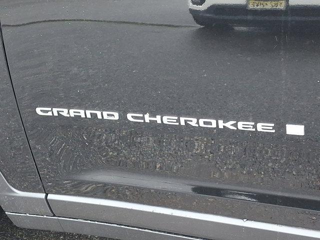 new 2025 Jeep Grand Cherokee car, priced at $50,010