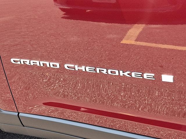 new 2025 Jeep Grand Cherokee car, priced at $50,010
