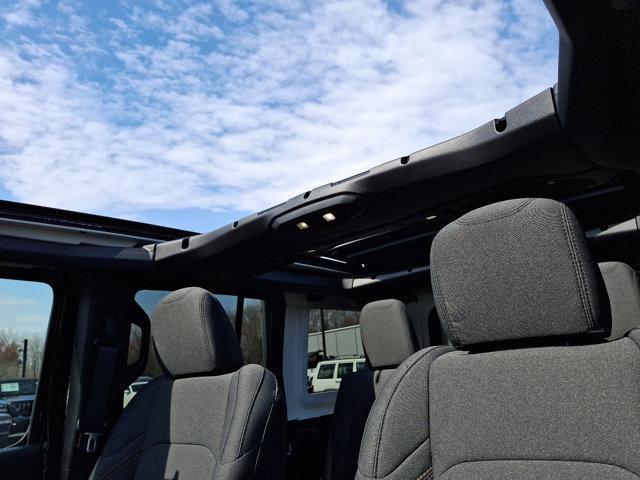 new 2025 Jeep Wrangler car, priced at $52,270