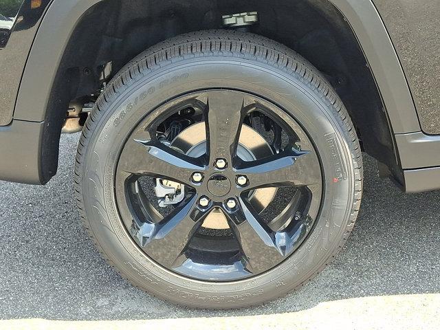 new 2025 Jeep Grand Cherokee car, priced at $52,735