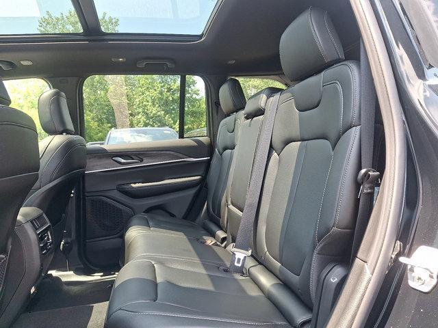 new 2025 Jeep Grand Cherokee car, priced at $52,735