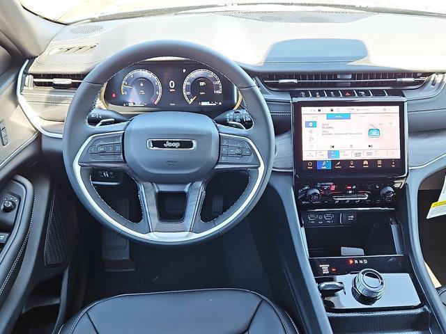 new 2025 Jeep Grand Cherokee car, priced at $47,495