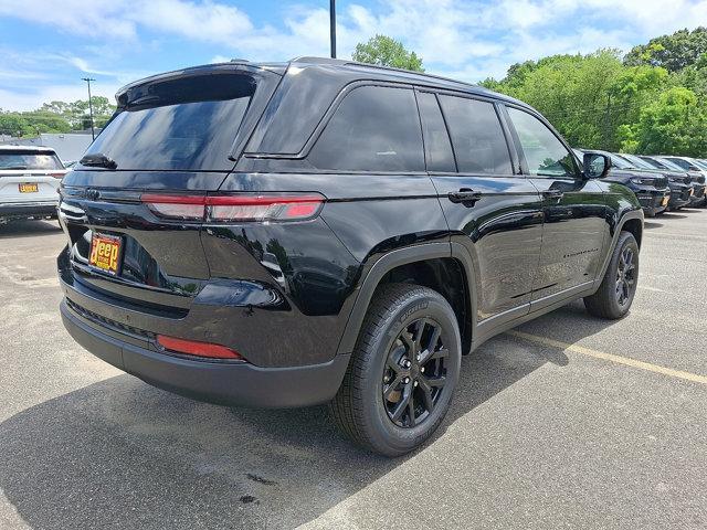 new 2025 Jeep Grand Cherokee car, priced at $46,730