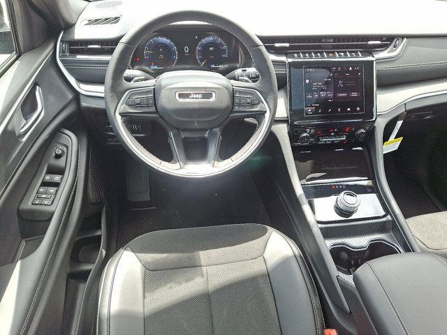new 2025 Jeep Grand Cherokee car, priced at $46,730