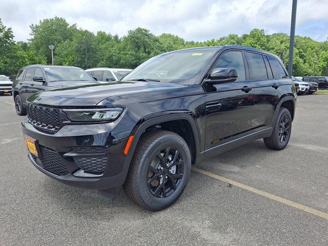 new 2025 Jeep Grand Cherokee car, priced at $46,730