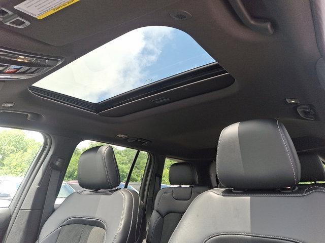 new 2025 Jeep Grand Cherokee car, priced at $46,730