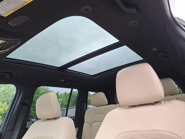 new 2025 Jeep Grand Cherokee car, priced at $49,415